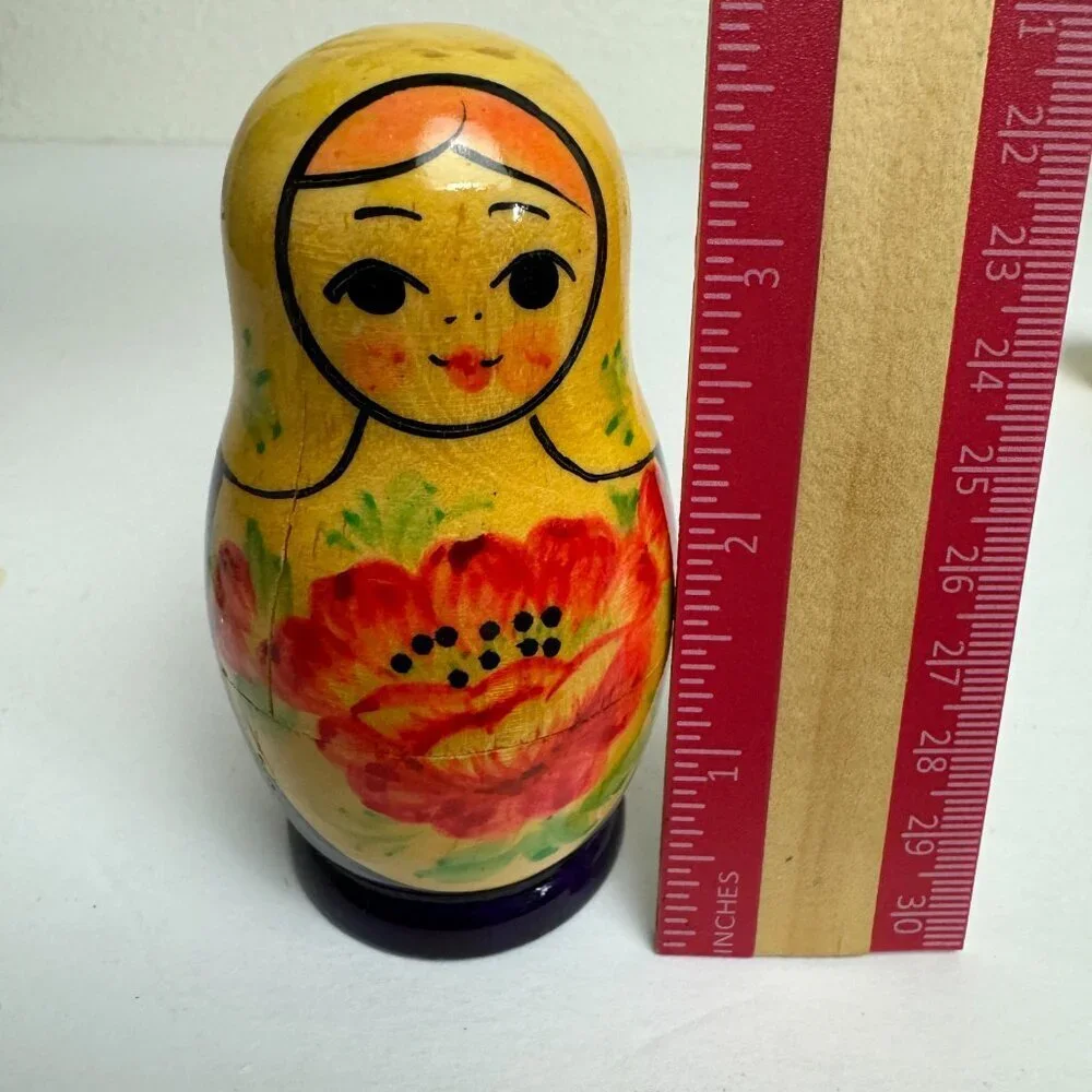 Old ( No Modern) Russian Wooden Babushka Matryoshka Nesting Dolls Hand Painted
